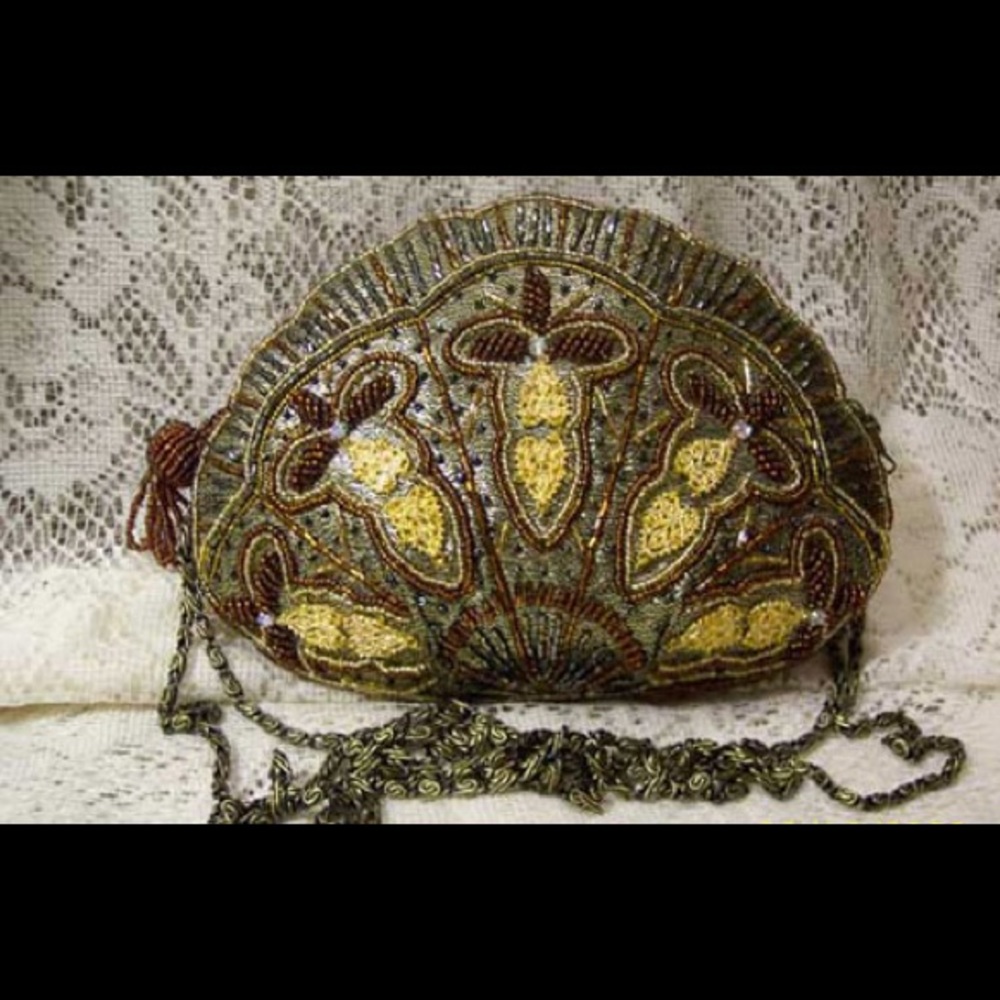 Beaded Shell Shoulder Bag